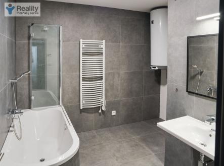 Pronájem bytu, 3+kk, 82 m²