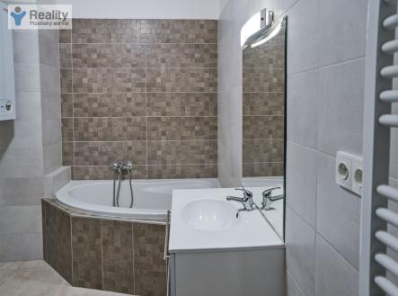 Pronájem bytu, 3+kk, 94 m²