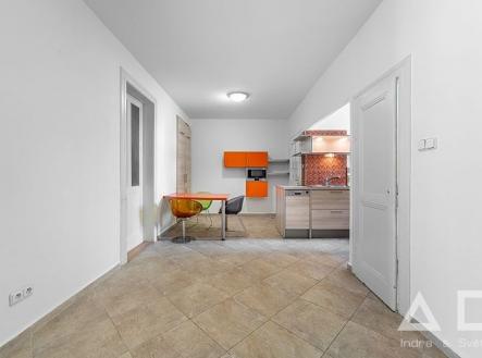 Pronájem bytu, 2+1, 65 m²