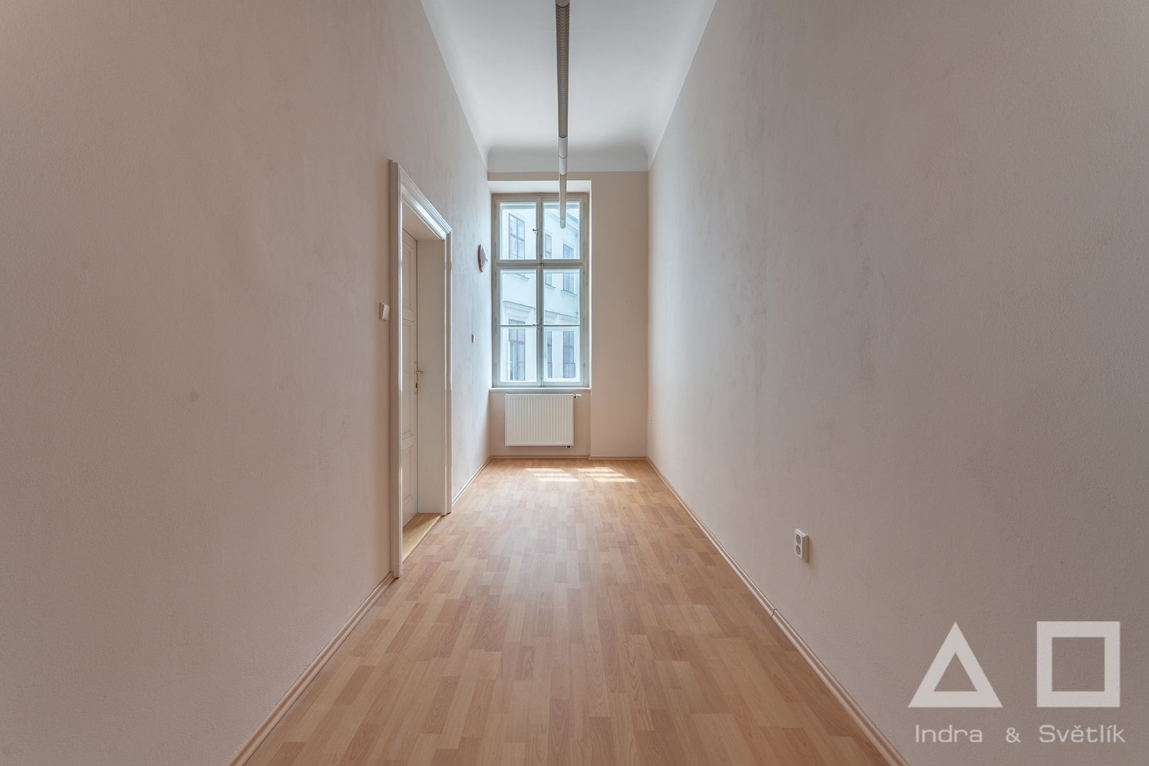 Pronájem  -  kanceláře, 36 m2