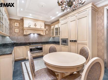 Prodej bytu, 5+1, 253 m²