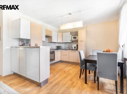 Prodej bytu, 3+kk, 75 m²