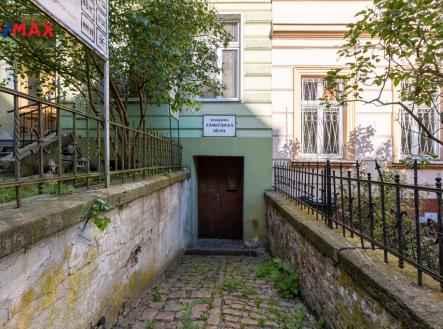 Prodej obchodní prostor, 446 m²