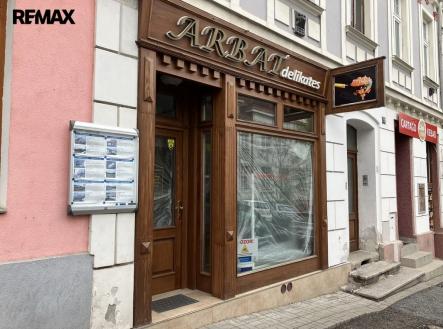 Prodej obchodní prostor, 92 m²