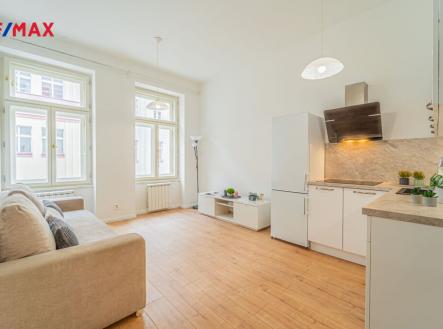 Pronájem bytu, 1+kk, 27 m²