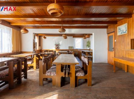 Prodej - hotel, 831 m²