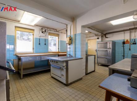 Prodej - hotel, 831 m²