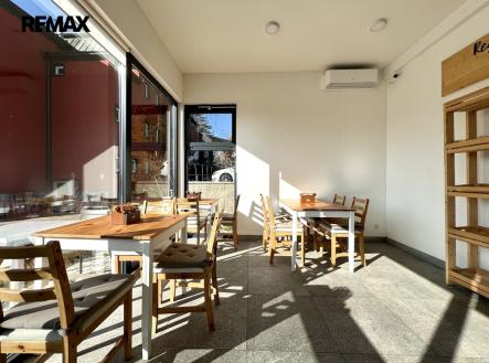Pronájem jiné komerční nemovitosti, 38 m²