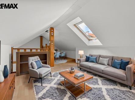 Prodej kanceláře, 198 m²