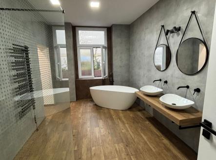 Prodej bytu, 2+1, 98 m²