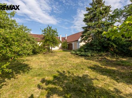 Prodej zemědělského objektu, 2 460 m²