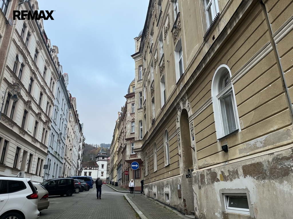 thumbnail-img-7947.jpg