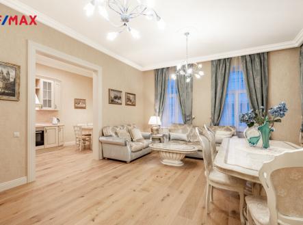 Pronájem bytu, 3+1, 130 m²