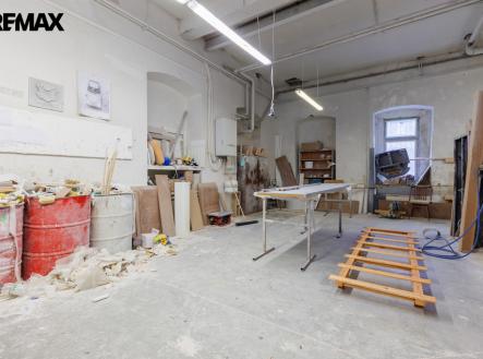 Prodej výrobní prostor, 1 766 m²