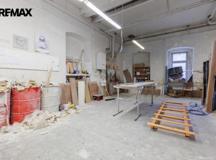 Prodej výrobní prostory, 1 766 m²