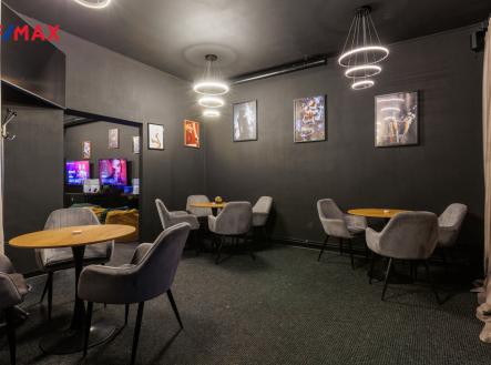 Pronájem restaurace, 156 m²
