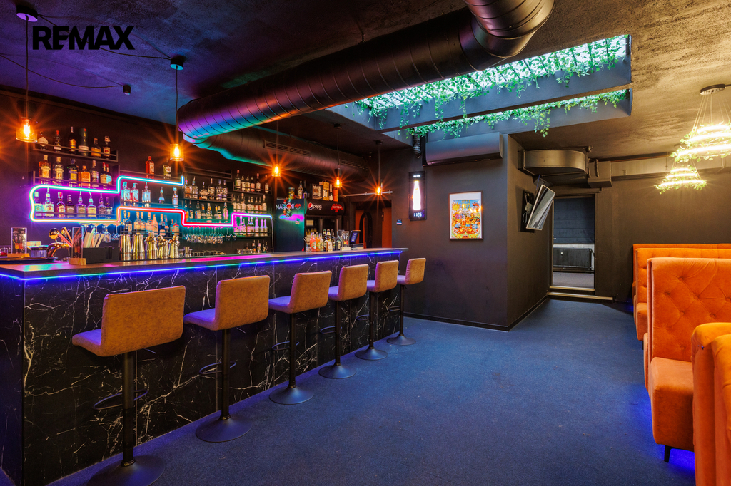 216a9939-hdr.jpg