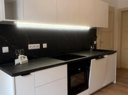 Pronájem bytu, 2+1, 74 m²