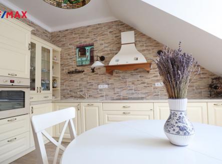 Prodej bytu, 2+kk, 76 m²