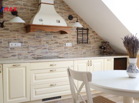 Prodej bytu, 2+kk, 76 m²