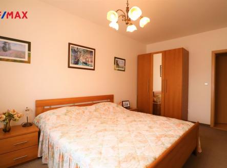 Pronájem bytu, 2+kk, 61 m²