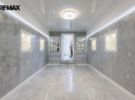 Prodej obchodní prostor, 72 m²