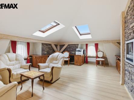 Prodej kanceláře, 205 m²