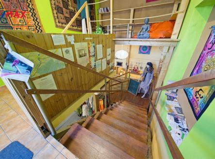 Prodej obchodní prostor, 142 m²