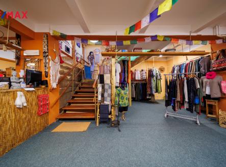 Prodej obchodní prostor, 142 m²