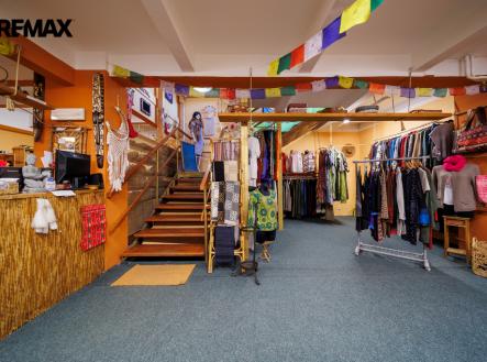 Prodej obchodní prostor, 142 m²