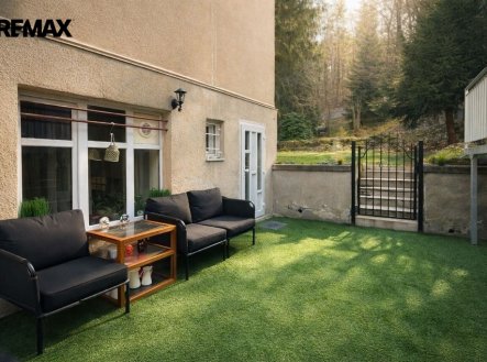 Prodej bytu 3+kk, 86 m², terasa, zahrada, samostatný vstup, Karlovy Vary – Křižíkova