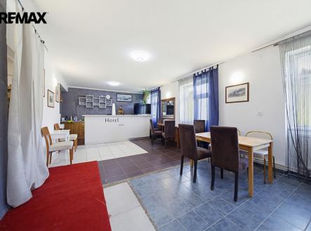 Prodej hotel, 980 m²