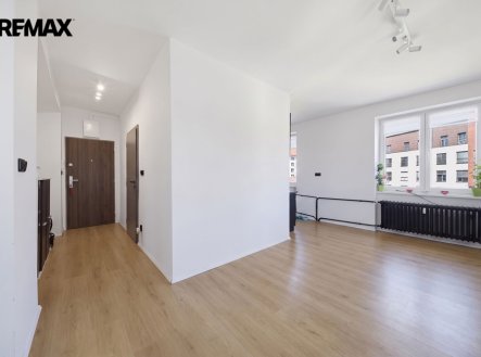 Prodej bytu 2+KK, 51m2 po rekonstrukce, ul. Hornická Sokolov