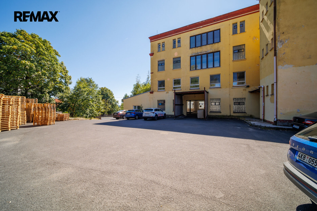 516a9745-hdr.jpg