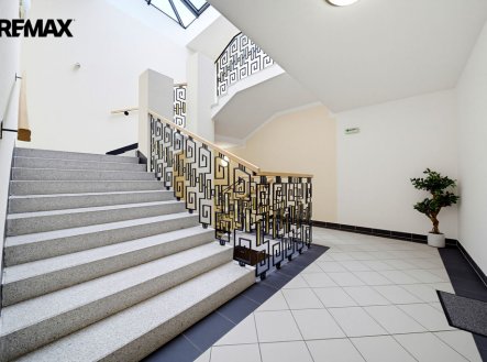Prodej bytu, 3+1, 141 m², Karlovy Vary – náhled fotky 2