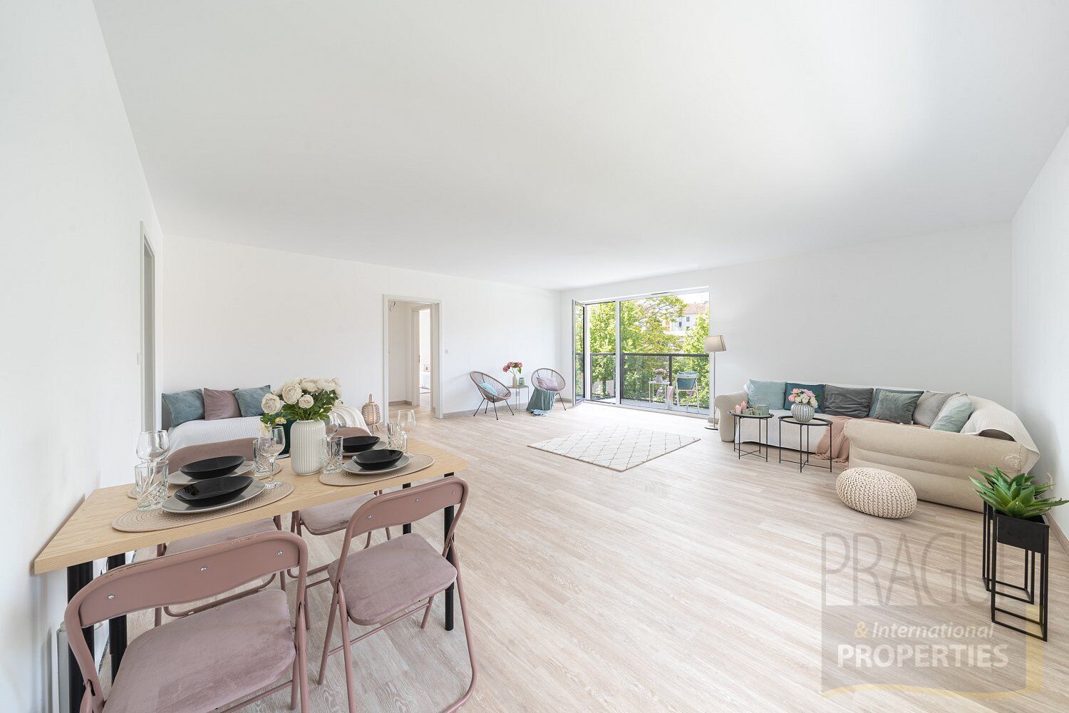 Moderní slunný byt 3+kk, rezidence U zámecké zahrady, Kladno