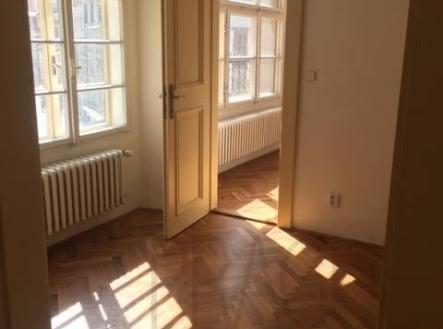 Pronájem kanceláře, 35 m²