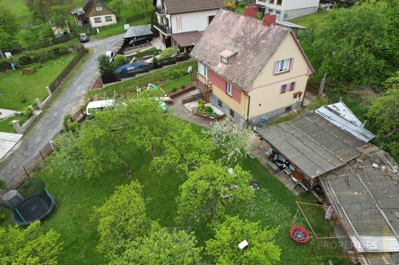 Udržovaný rodinný dům, zahrada , Nalžovské Hory