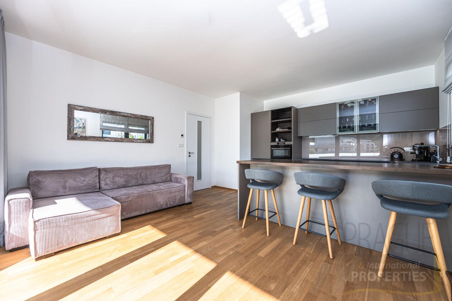 Luxusní byt 2+kk, terasa,  rezidence Waltrovka, Praha 5, Jinonice