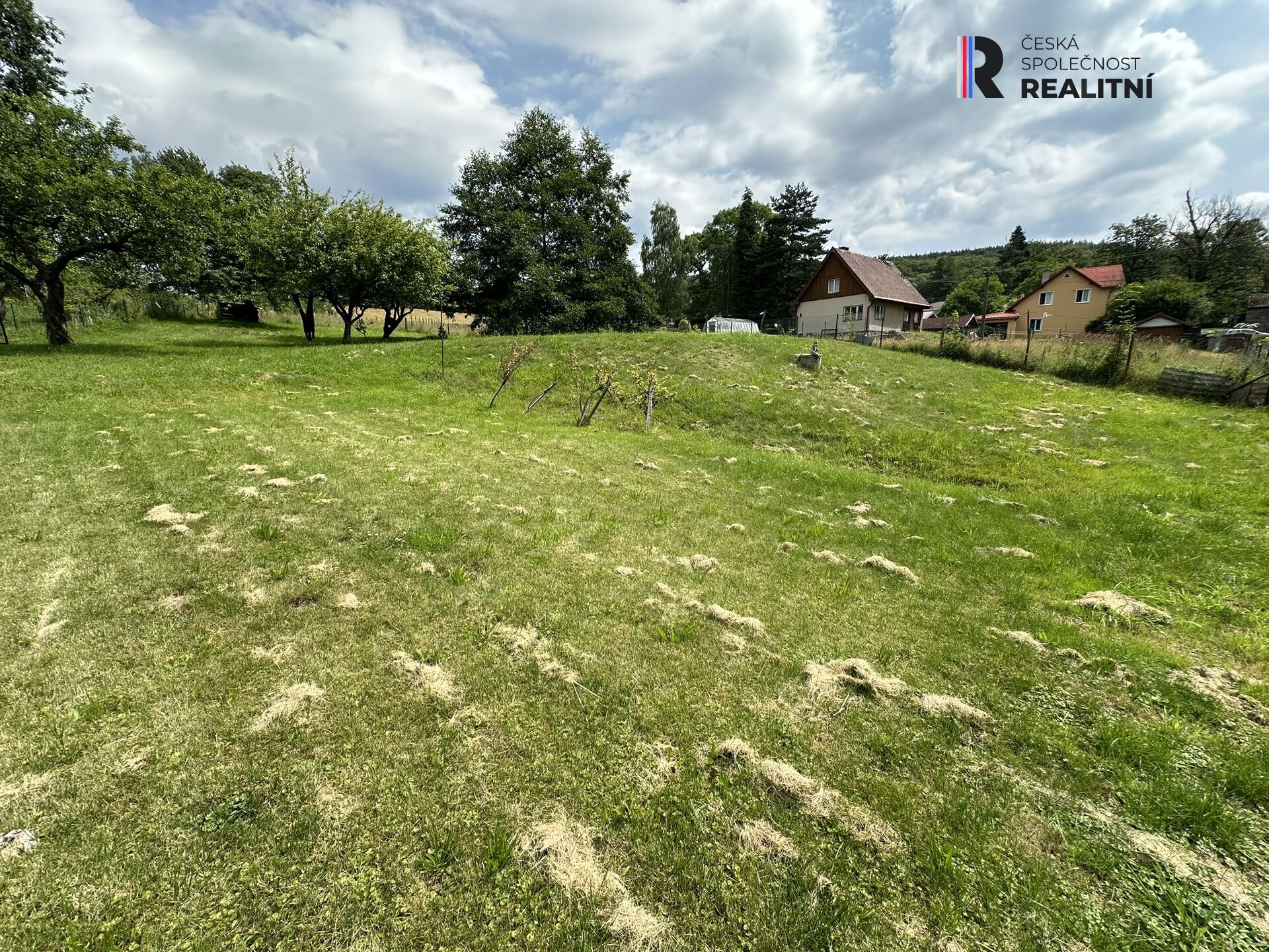 Prodej stavebního pozemku 1372 m² – Hrušková, Sokolov