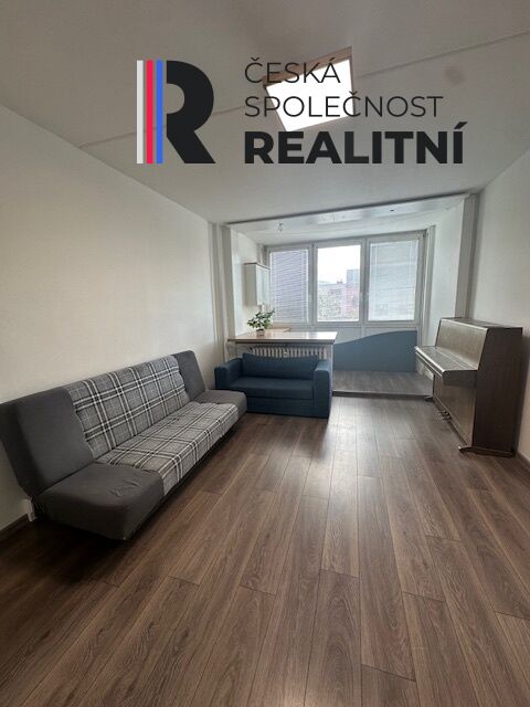 Prodej prostorného bytu 4+1 s lodžií v OV, 82 m² v Sokolově