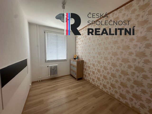 Prodej prostorného bytu 4+1 s lodžií v OV, 82 m² v Sokolově