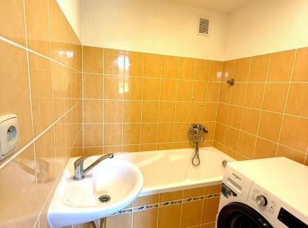 Pronájem bytu, 3+1, 90 m²