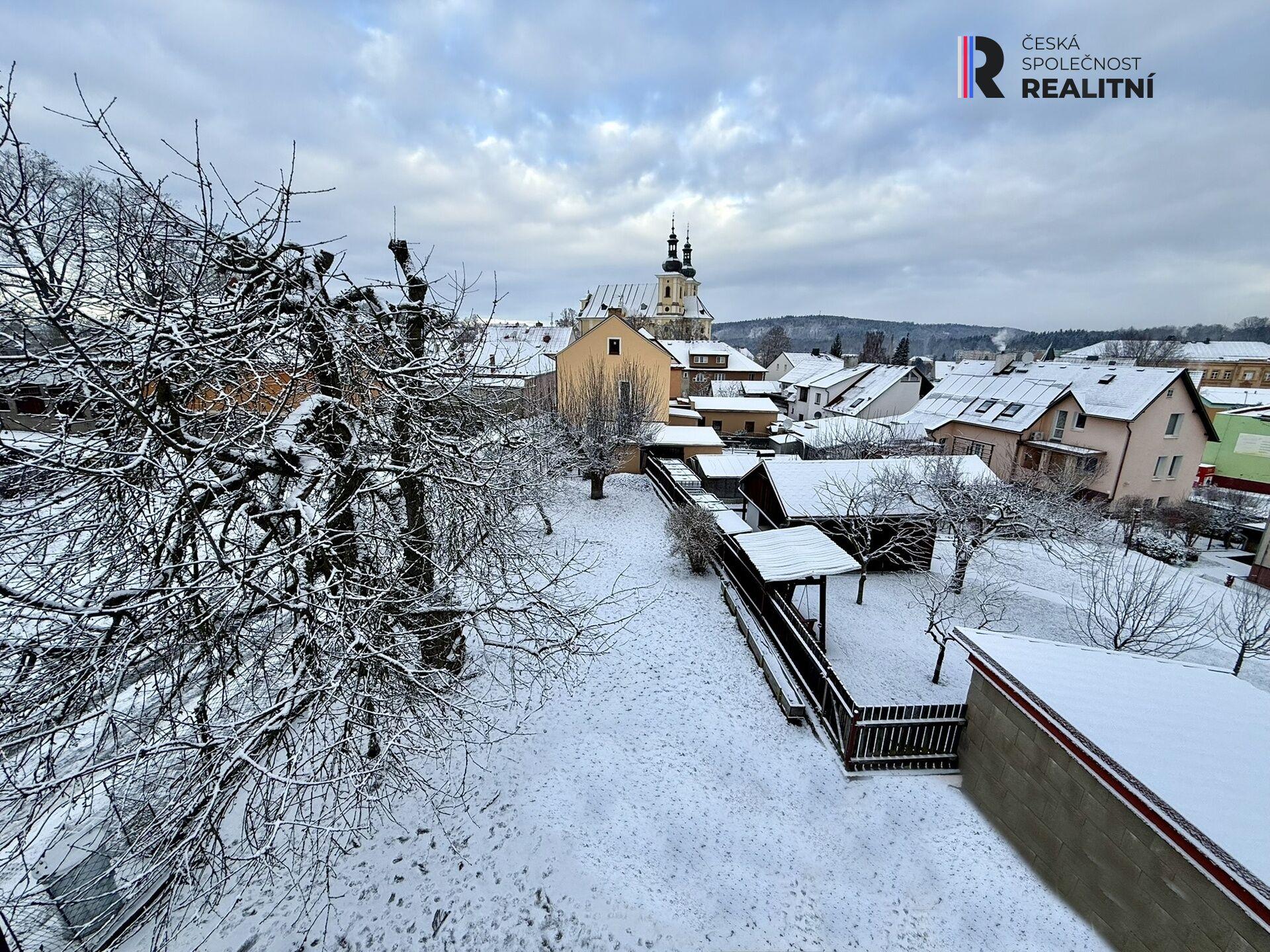 RD 3+1 s možností úpravy na 4+1 v centru Kynšperka,  zahrada, terasa, nízká cena