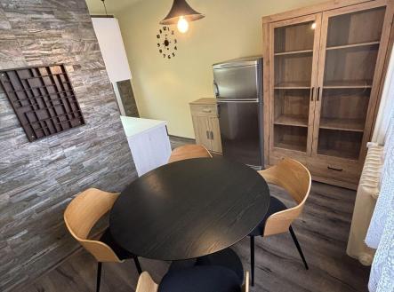 Pronájem bytu, 2+1, 65 m²