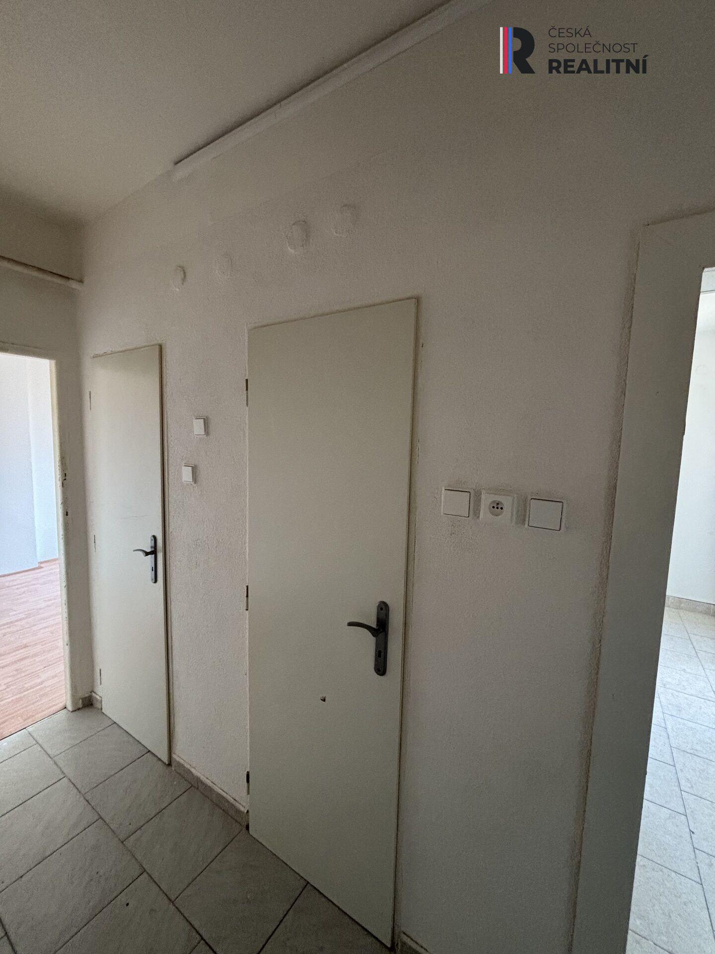 Pronájem  bytu 2+1, Sokolov 48m