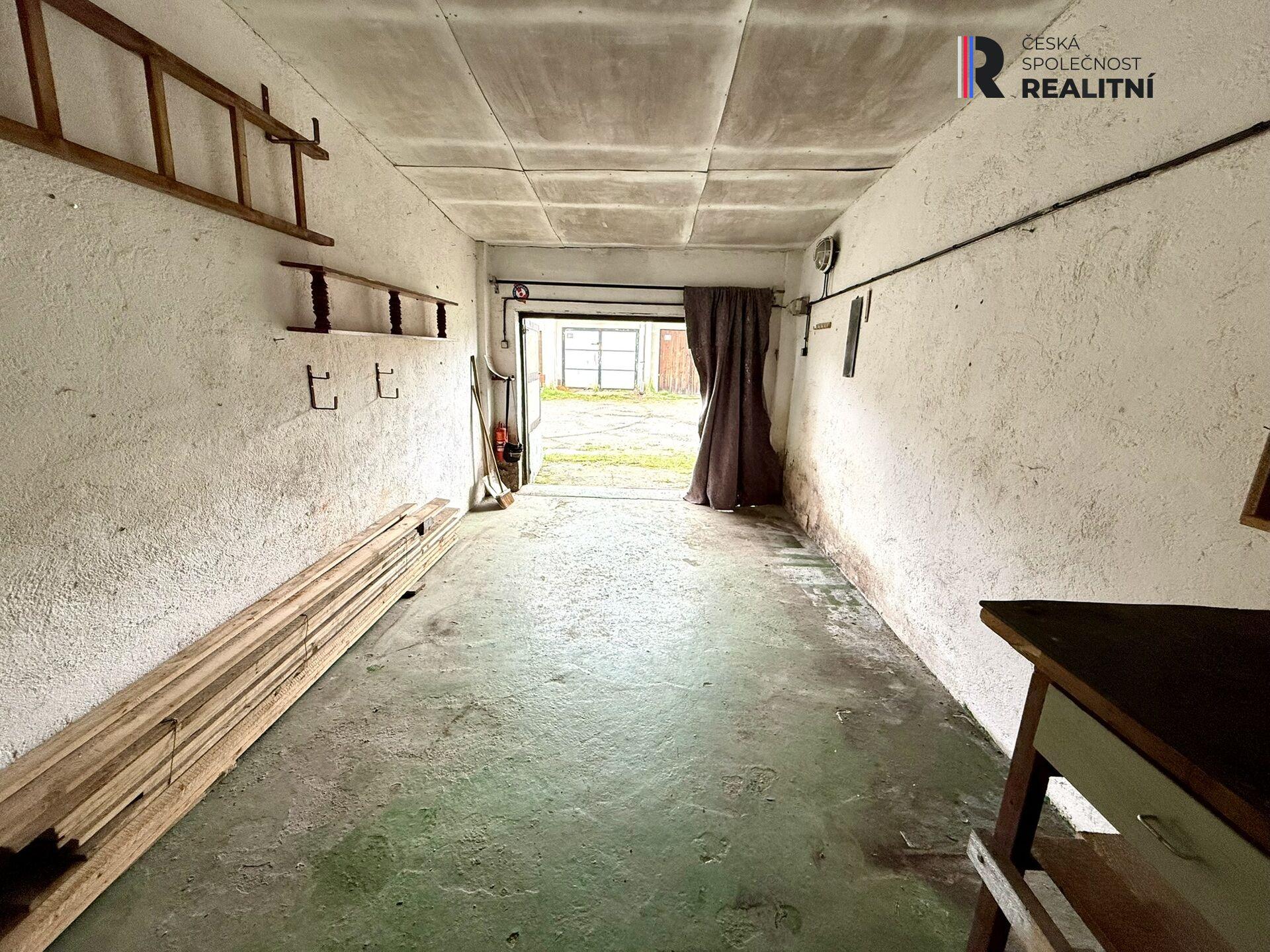 garáž v Sokolově s elektřinou