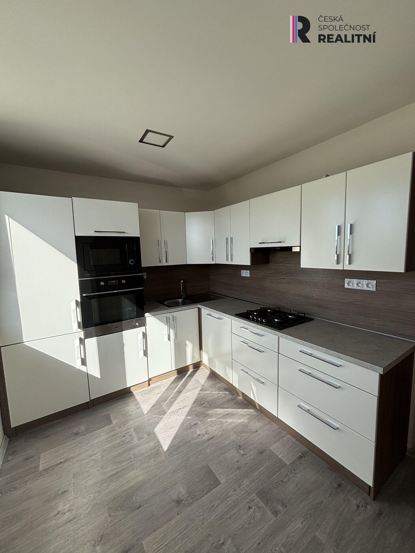 Prodej bytu 4+1, 82 m² Alšova Sokolov