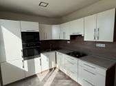 Prodej bytu, 4+1, 82 m²