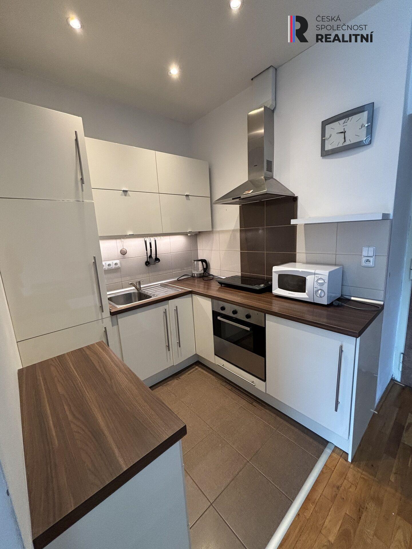 Prodej bytu 1+kk, 35 m² Jaurisova, Praha - Nusle